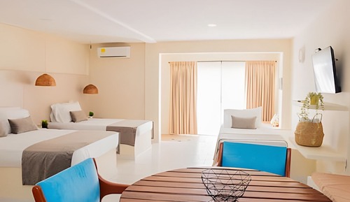 Deluxe Suite