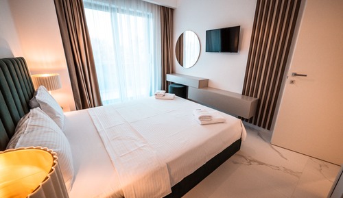 Apartment, 1 Bedroom, Partial Sea View