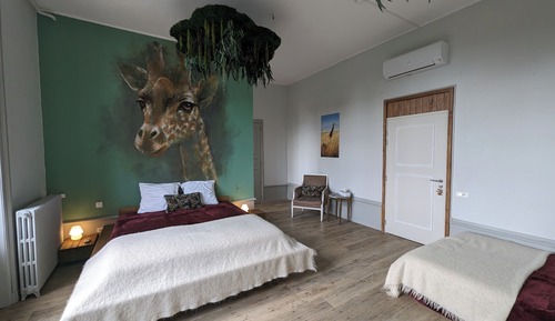 Giraffe Dream