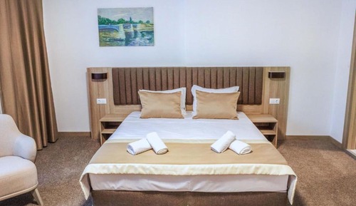 Deluxe Double Room, City View