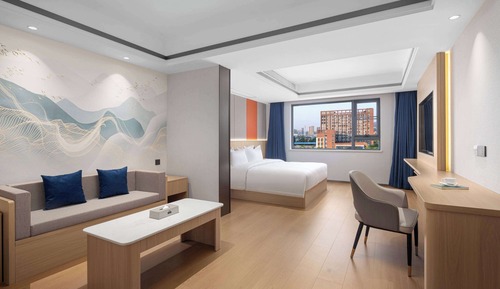 Deluxe Room, 1 King Bed, Non Smoking