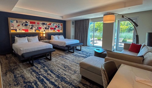 Suite, 2 Queen Beds, Terrace, River View