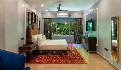 Executive Room