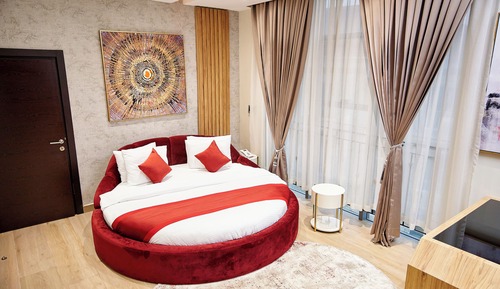 Signature Room