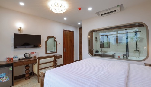 Deluxe Double Room, Balcony, City View