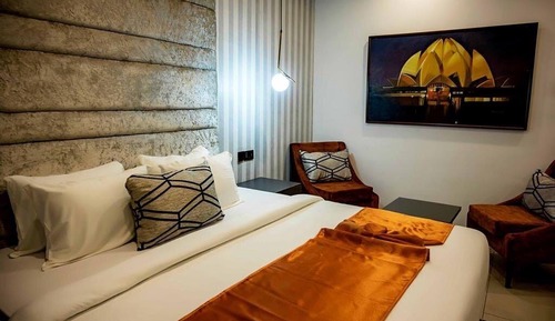 Economy Room