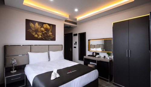 Deluxe Single Room