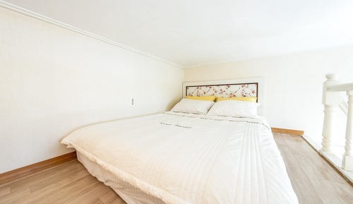 Basic Room, 1 Bedroom (hera_301)
