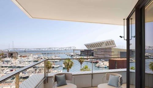 Studio, 1 King Bed, Marina View (Euphoria)