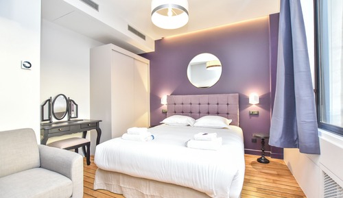 Family Apartment, City View