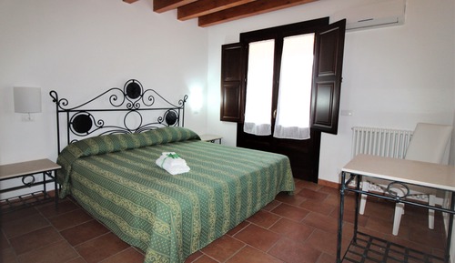 Basic Apartment, Sea View