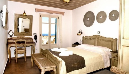 Executive Studio Suite