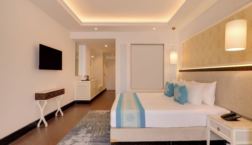 Premier Room