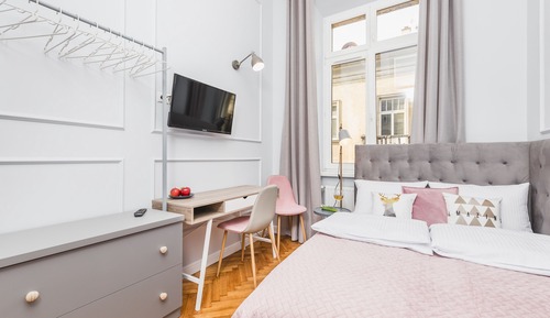 5. Private Room - Traveler's Best Choice