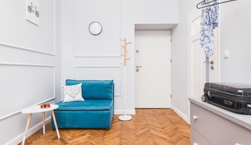 1. Private Room - Traveler's Best Choice