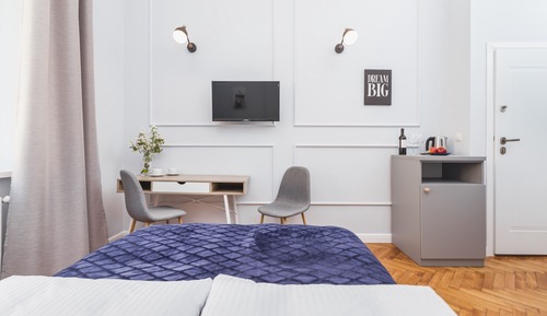 4. Private Room - Traveler's Best Choice