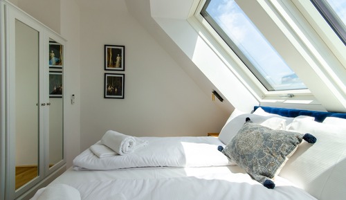 Penthouse Apartment with Balcony
