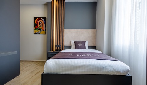 Deluxe Single Room