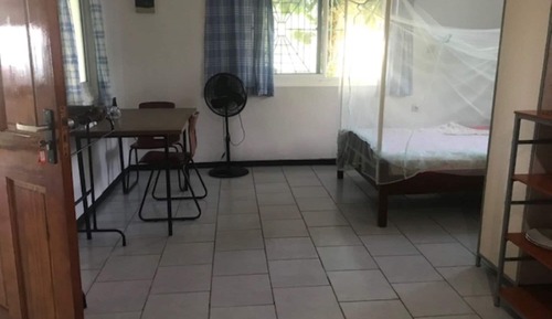 Deluxe Studio