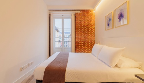 Gallery Apartment, City View