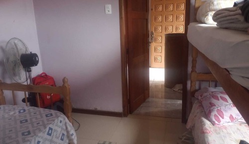 Economy Triple Room