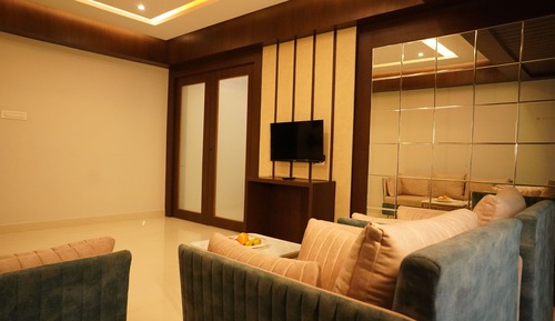 Luxury Suite, City View