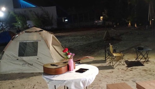 Honeymoon Tent