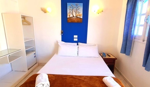 Standard Room, 1 Queen Bed