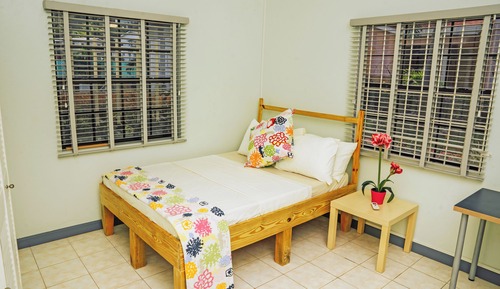 Apartment, 3 Bedrooms, Poolside