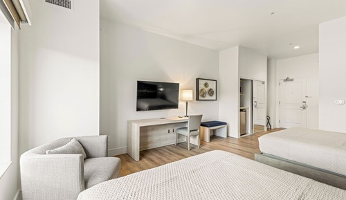 Double Queen Suite
