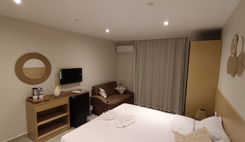 Deluxe King Room With Pyramids View