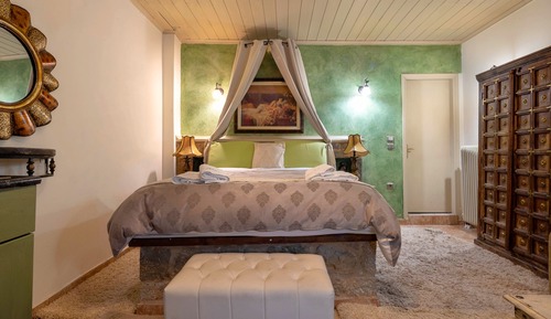 Deluxe Twin Room, Courtyard View