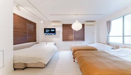 Room 202, non-smoking