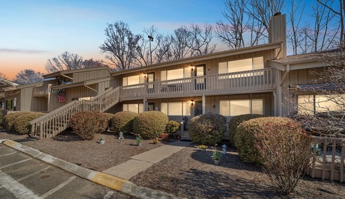 Condo, 2 Bedrooms