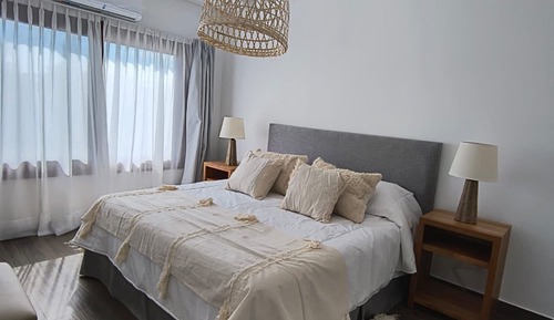 Deluxe Apartment, 1 Bedroom, Balcony, Mountain View