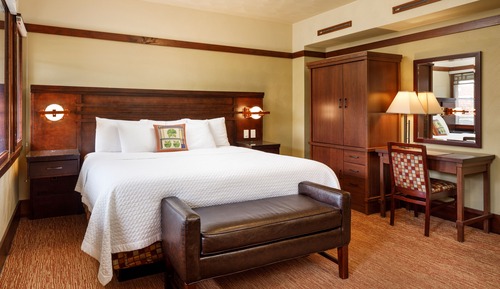 Deluxe Room, 1 King Bed