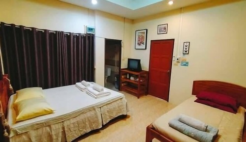 Triple Room