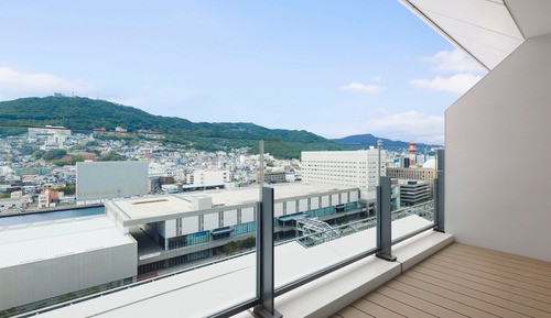 Premium Room, 1 King Bed, Non Smoking (Balcony)