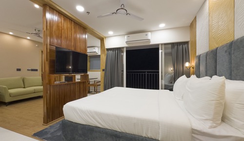 Super Deluxe Room