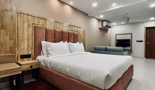 Premium Suite