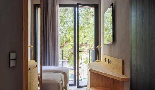 Family Room, Balcony