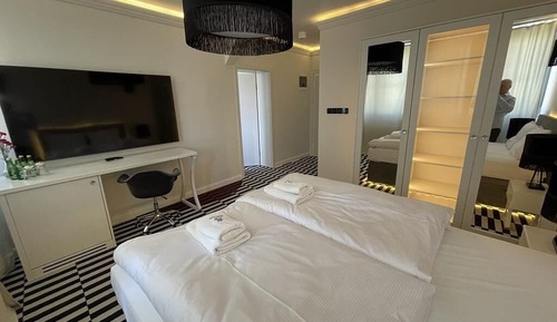Premium Triple Room