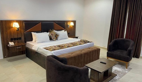Exclusive Suite
