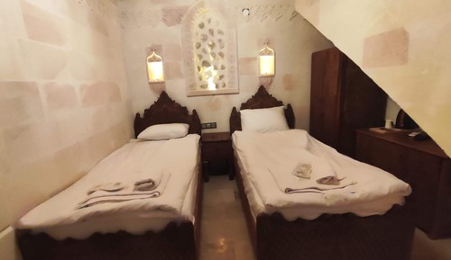 Classic Twin Room