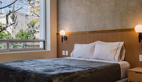 Deluxe Room, 1 Queen Bed