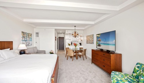 Condo (0 Bedroom)