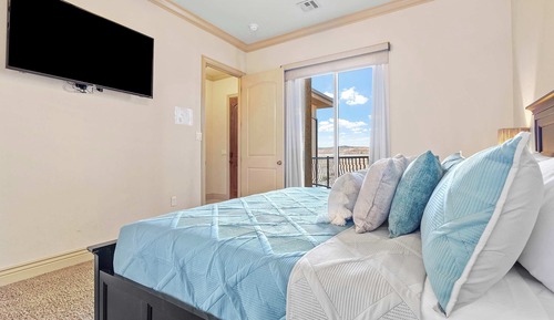 Condo, Multiple Beds, Balcony, Mountain View (Desert Ocean Vibes)