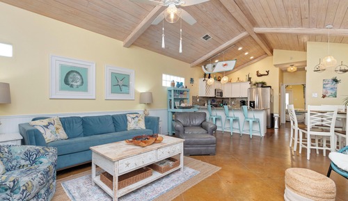 House, Multiple Beds, Patio (Mango Bungalow)