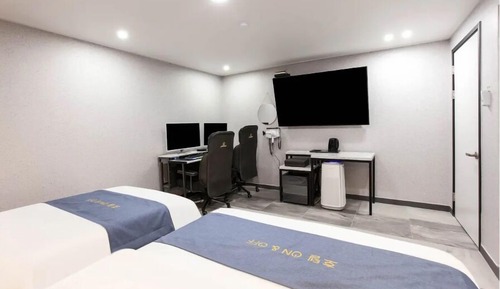 Business Twin Room