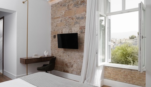 Junior Studio Suite